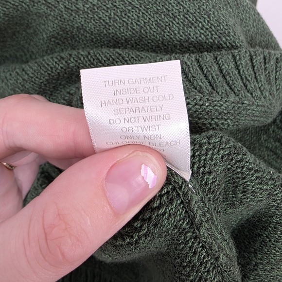 C&B Green Santa Christmas Presents Embroidered Winter Grandmacore Sweater Size L - Picture 8 of 9